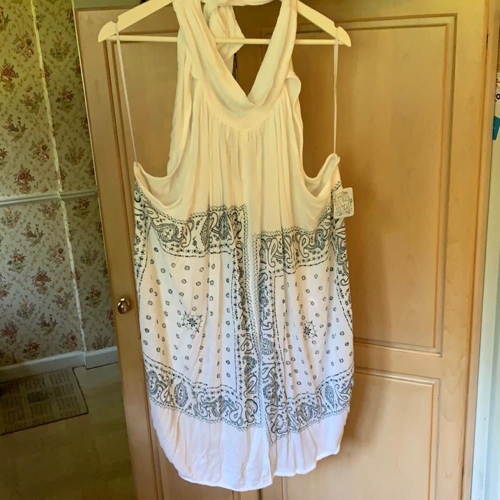 Freepeople sleeveless tunic type top.